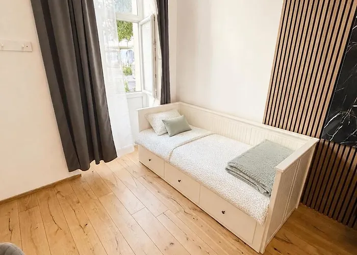 Appartement 2 *